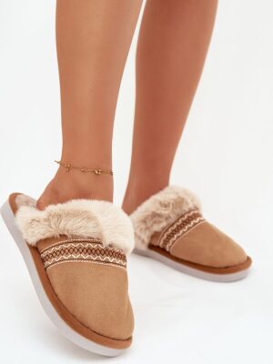 Kapcie Model Devianne WIS255224-0 Brown - Step in style